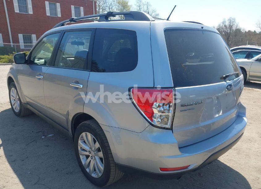 Photo 3 of 2012 Subaru Forester 2.5X PREMIUM (VIN JF2SHADC8CH466567)
