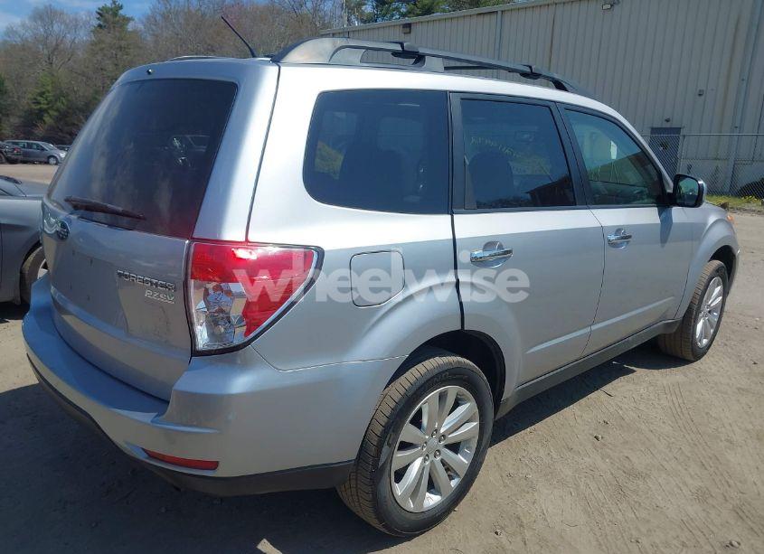 Photo 4 of 2012 Subaru Forester 2.5X PREMIUM (VIN JF2SHADC8CH466567)