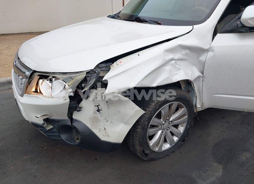 Photo 6 of 2013 Subaru Forester 2.5X PREMIUM (VIN JF2SHADC8DH422280)