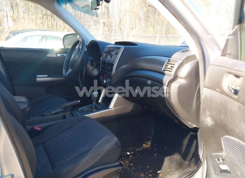 Photo 5 of 2013 Subaru Forester 2.5X PREMIUM (VIN JF2SHADC8DH442996)
