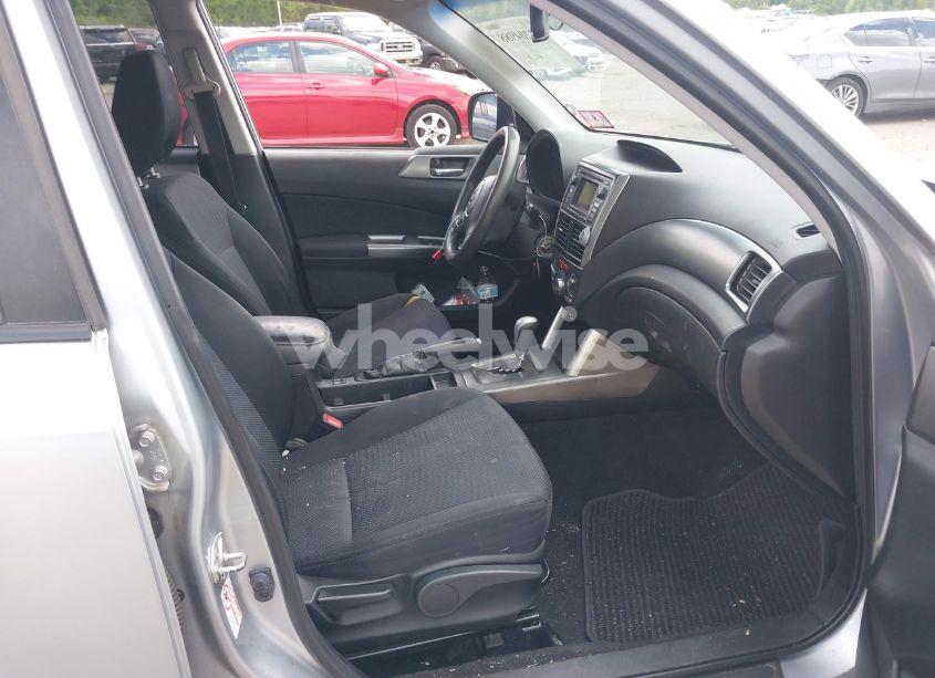 Photo 5 of 2013 Subaru Forester 2.5X PREMIUM (VIN JF2SHADC8DH443971)