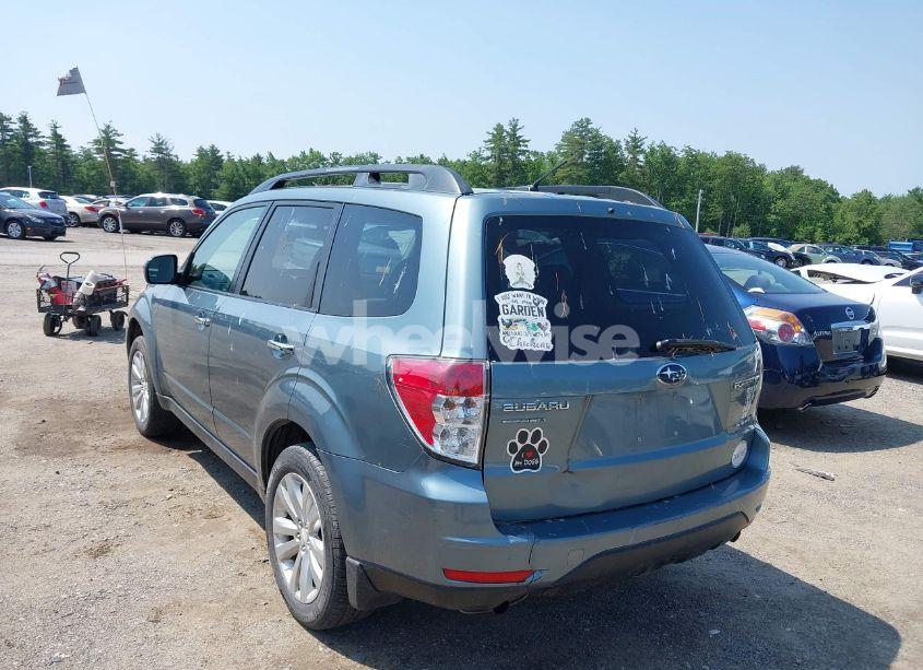 Photo 3 of 2011 Subaru Forester 2.5X PREMIUM (VIN JF2SHADC9BG731761)