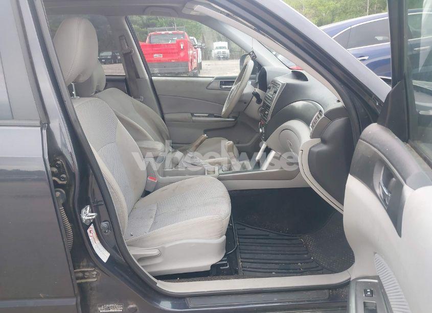 Photo 5 of 2011 Subaru Forester 2.5X PREMIUM (VIN JF2SHADC9BG754554)