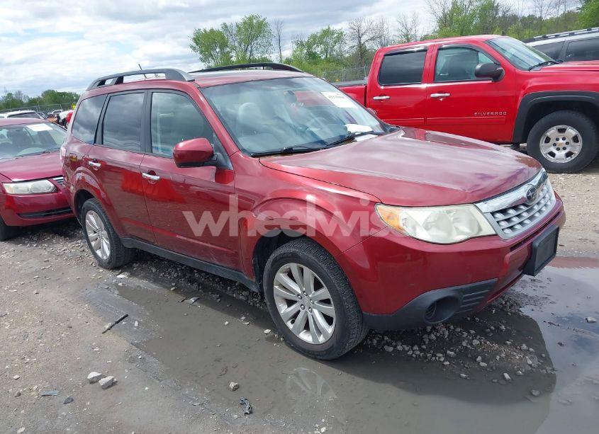 2011 Subaru Forester 2.5X PREMIUM (VIN JF2SHADC9BH723895) main photo
