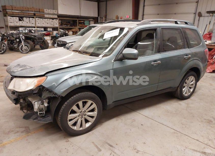 Photo 2 of 2011 Subaru Forester 2.5X PREMIUM (VIN JF2SHADC9BH742706)