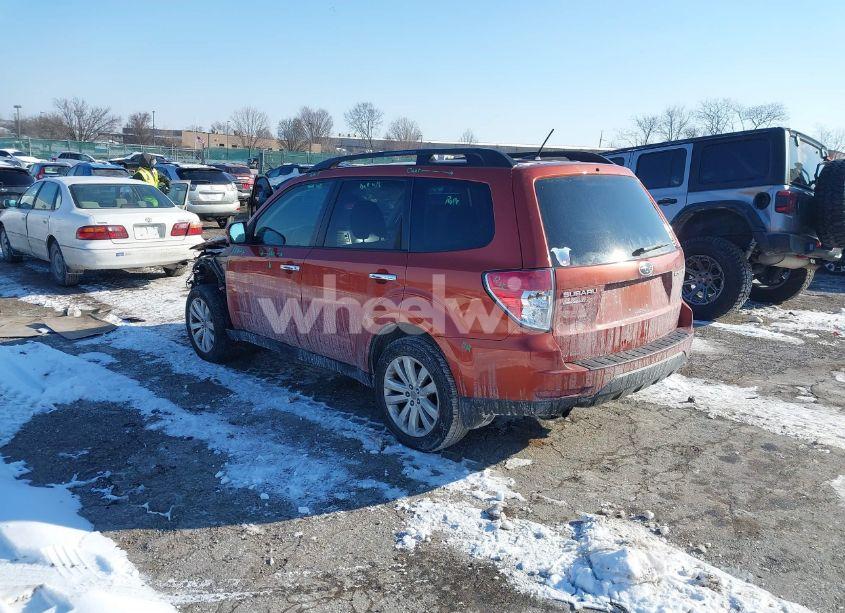 Photo 3 of 2011 Subaru Forester 2.5X PREMIUM (VIN JF2SHADC9BH756816)
