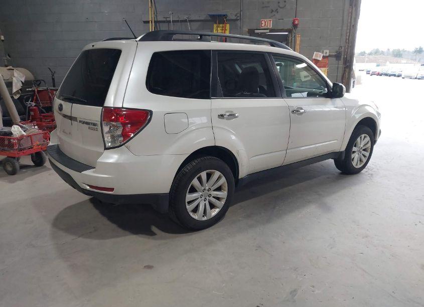 Photo 4 of 2012 Subaru Forester 2.5X PREMIUM (VIN JF2SHADC9CH421220)