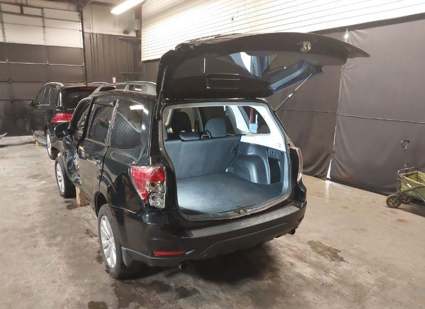 Photo 3 of 2012 Subaru Forester 2.5X PREMIUM (VIN JF2SHADC9CH453732)