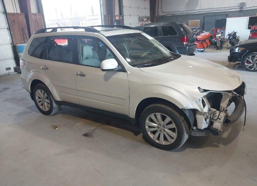 2012 Subaru Forester 2.5X PREMIUM (VIN JF2SHADC9CH468960) main photo