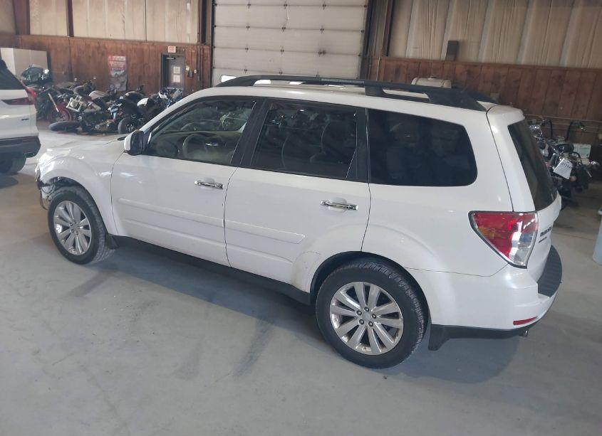 Photo 3 of 2012 Subaru Forester 2.5X PREMIUM (VIN JF2SHADC9CH468960)