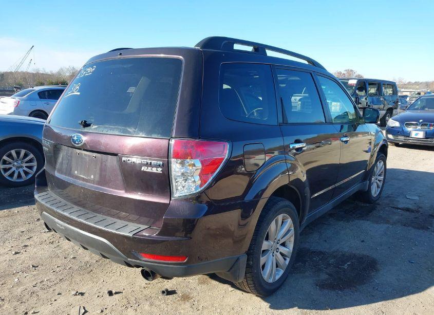 Photo 4 of 2013 Subaru Forester 2.5X PREMIUM (VIN JF2SHADC9DH404127)