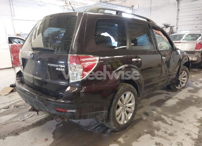 Photo 4 of 2013 Subaru Forester 2.5X PREMIUM (VIN JF2SHADC9DH436348)