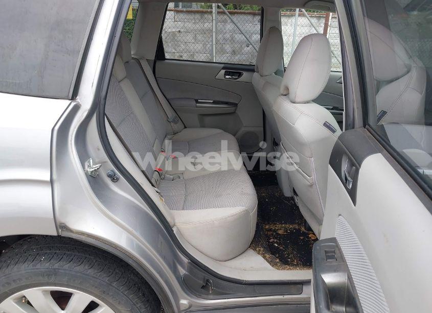 Photo 8 of 2011 Subaru Forester 2.5X PREMIUM (VIN JF2SHADCXBH754833)