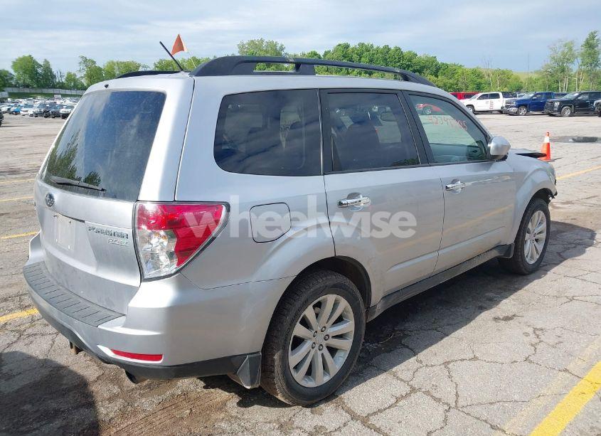 Photo 4 of 2012 Subaru Forester 2.5X PREMIUM (VIN JF2SHADCXCG404478)