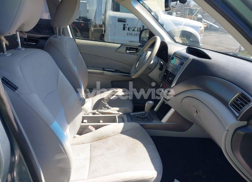 Photo 5 of 2012 Subaru Forester 2.5X PREMIUM (VIN JF2SHADCXCH406774)