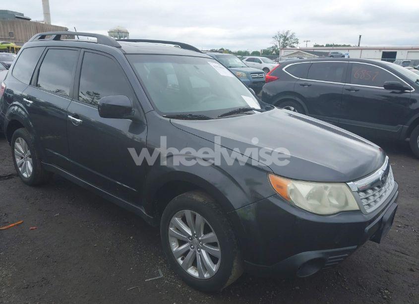 2012 Subaru Forester 2.5X PREMIUM (VIN JF2SHADCXCH451004) main photo