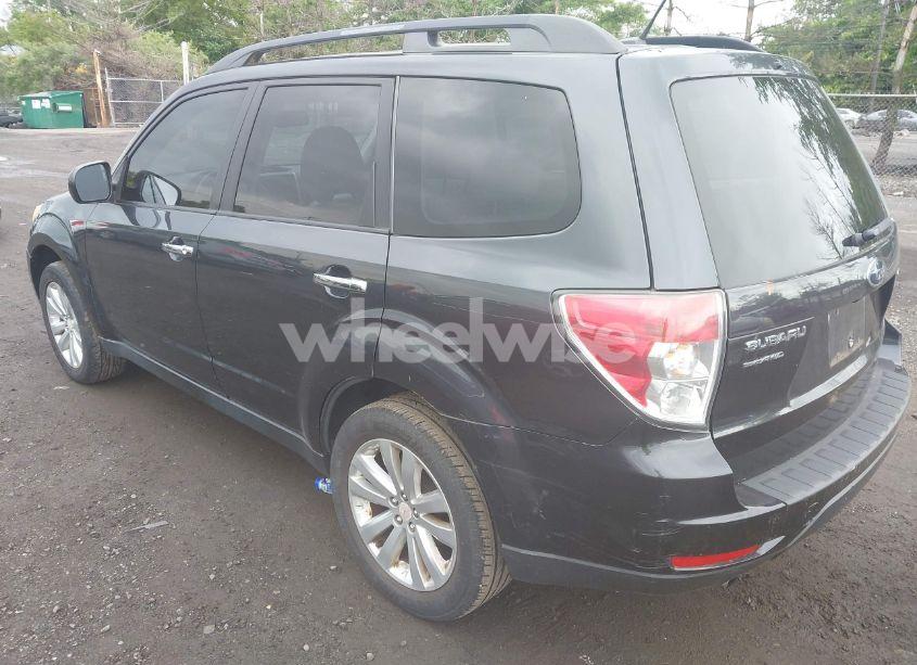 Photo 3 of 2012 Subaru Forester 2.5X PREMIUM (VIN JF2SHADCXCH451004)