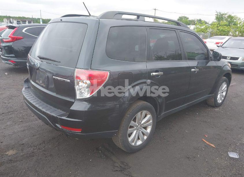 Photo 4 of 2012 Subaru Forester 2.5X PREMIUM (VIN JF2SHADCXCH451004)