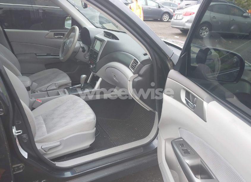 Photo 5 of 2012 Subaru Forester 2.5X PREMIUM (VIN JF2SHADCXCH451004)