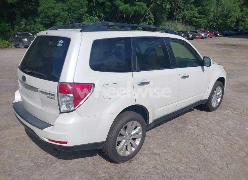 Photo 4 of 2012 Subaru Forester 2.5X PREMIUM (VIN JF2SHADCXCH458311)