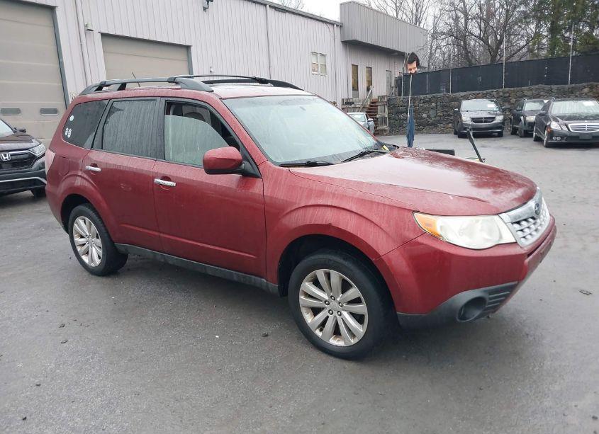 2012 Subaru Forester 2.5X PREMIUM (VIN JF2SHADCXCH468420) main photo