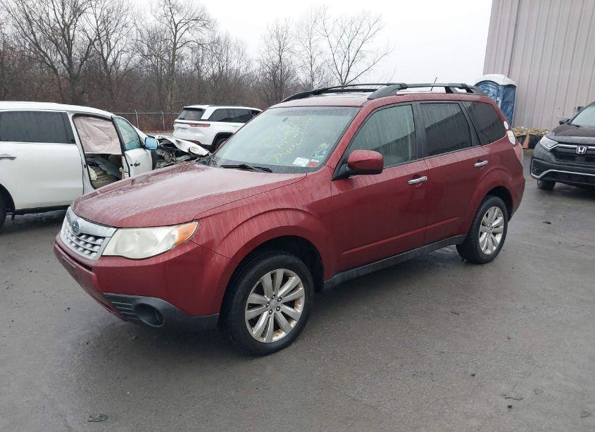 Photo 2 of 2012 Subaru Forester 2.5X PREMIUM (VIN JF2SHADCXCH468420)