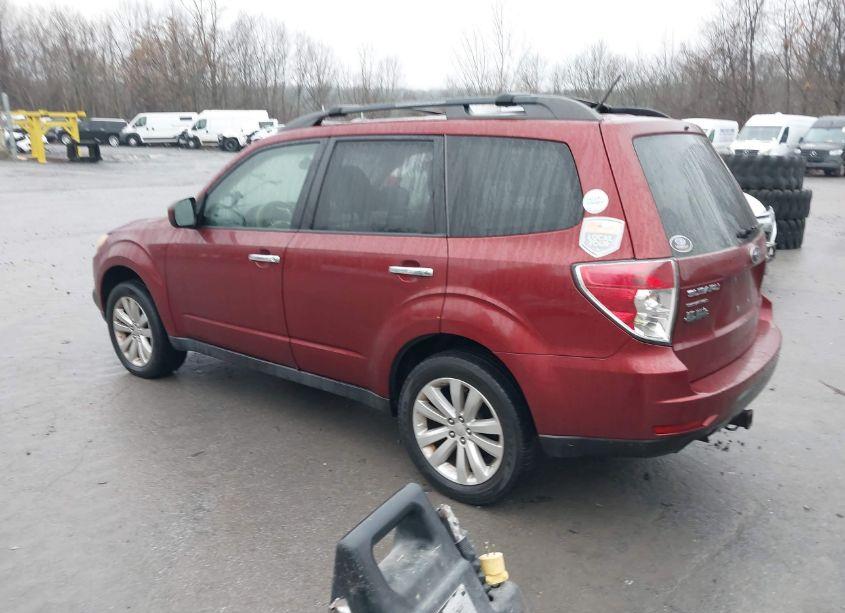 Photo 3 of 2012 Subaru Forester 2.5X PREMIUM (VIN JF2SHADCXCH468420)