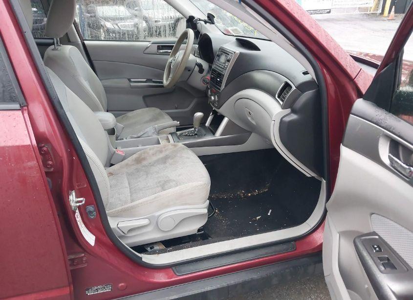 Photo 5 of 2012 Subaru Forester 2.5X PREMIUM (VIN JF2SHADCXCH468420)
