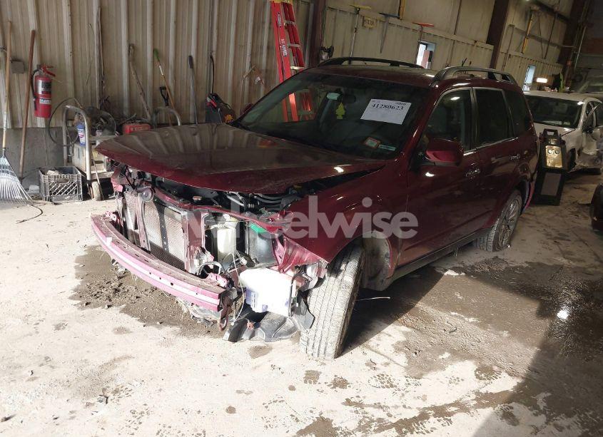 Photo 2 of 2013 Subaru Forester 2.5X PREMIUM (VIN JF2SHADCXDH402872)