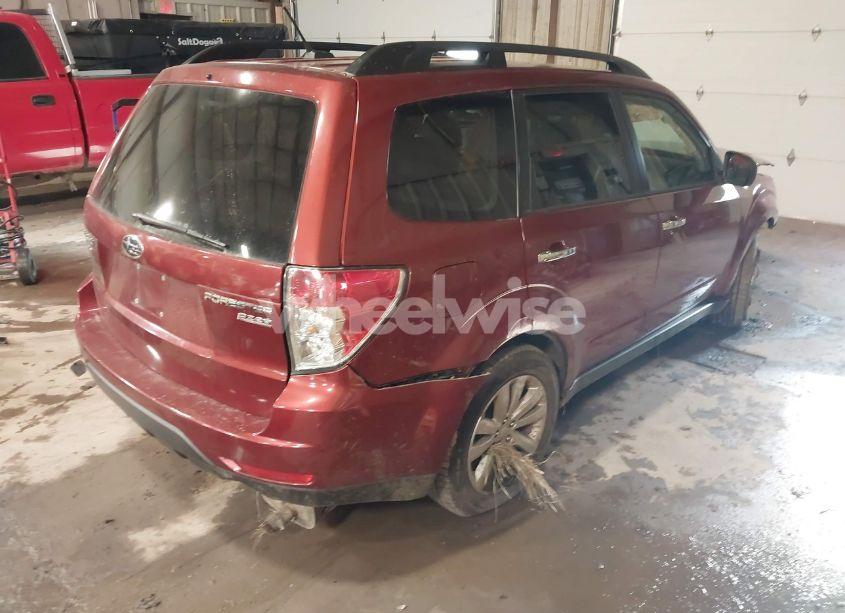 Photo 4 of 2013 Subaru Forester 2.5X PREMIUM (VIN JF2SHADCXDH402872)