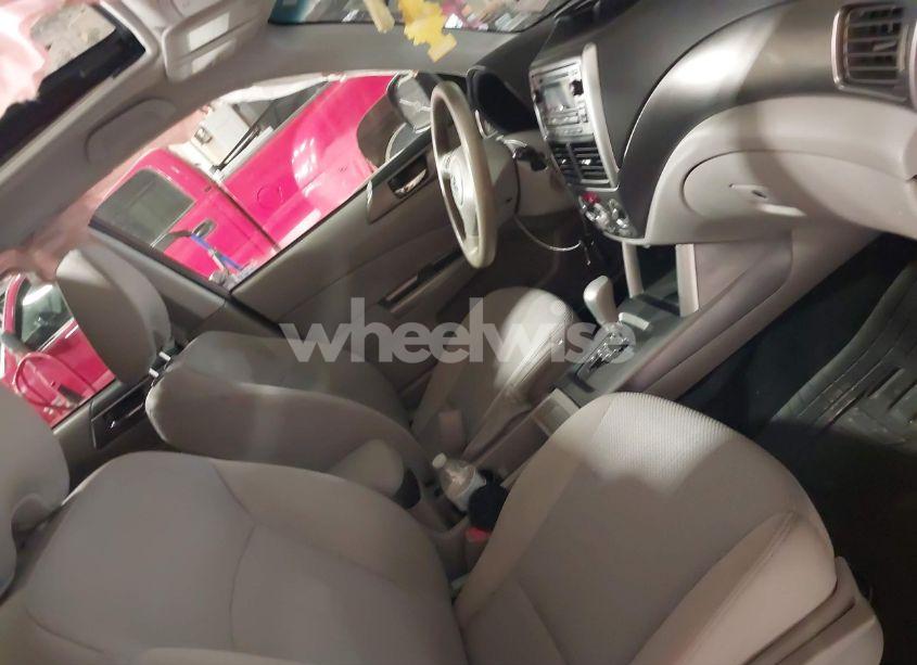 Photo 5 of 2013 Subaru Forester 2.5X PREMIUM (VIN JF2SHADCXDH402872)