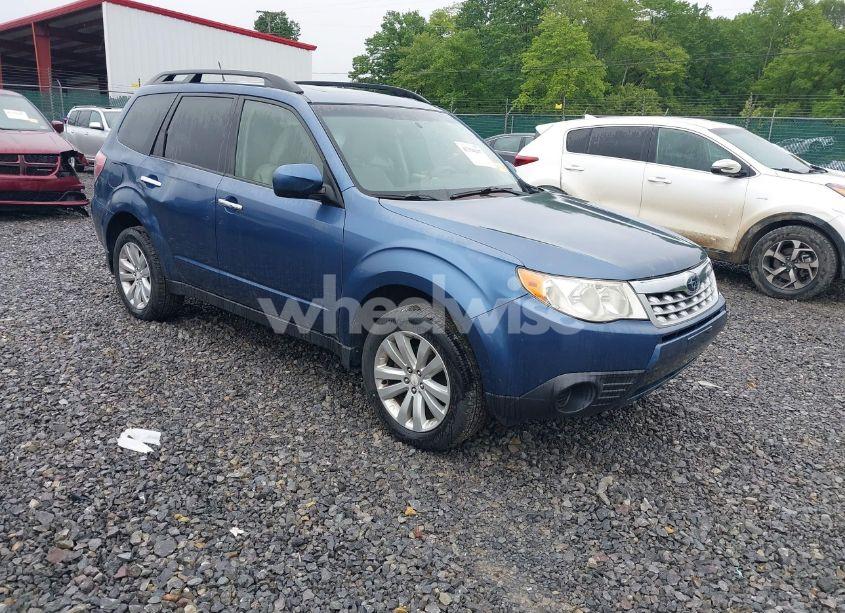 2013 Subaru Forester 2.5X PREMIUM (VIN JF2SHADCXDH429179) main photo