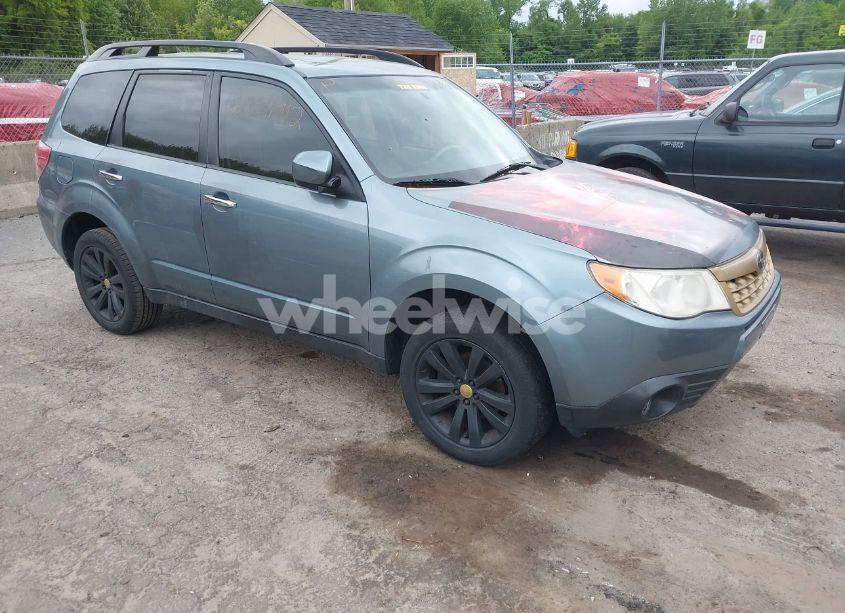 2011 Subaru Forester 2.5X LIMITED (VIN JF2SHAEC0BH749039) main photo