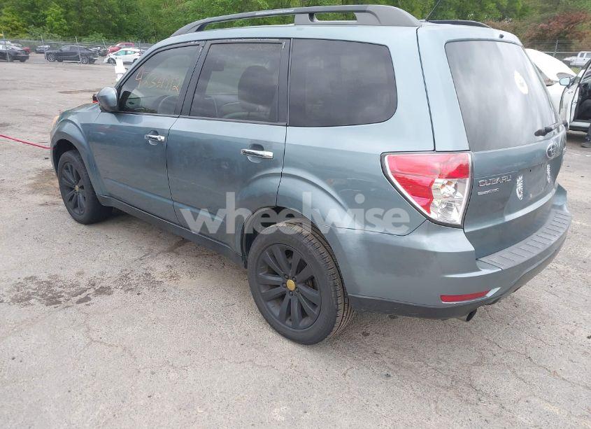 Photo 3 of 2011 Subaru Forester 2.5X LIMITED (VIN JF2SHAEC0BH749039)