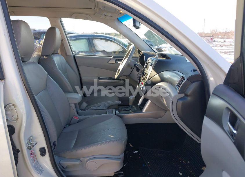 Photo 5 of 2012 Subaru Forester 2.5X LIMITED (VIN JF2SHAEC0CH453942)