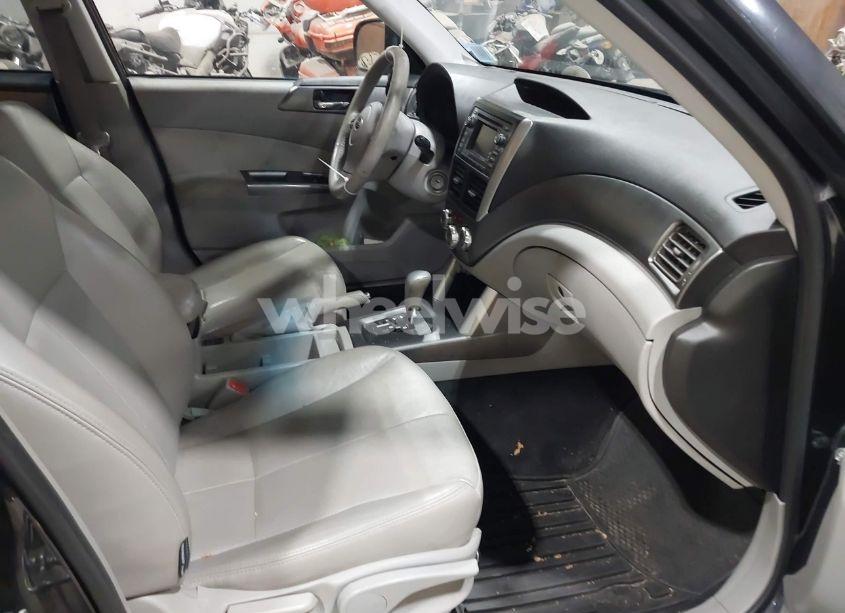 Photo 5 of 2013 Subaru Forester 2.5X LIMITED (VIN JF2SHAEC0DH439895)