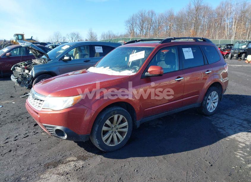 Photo 2 of 2011 Subaru Forester 2.5X LIMITED (VIN JF2SHAEC1BH749096)
