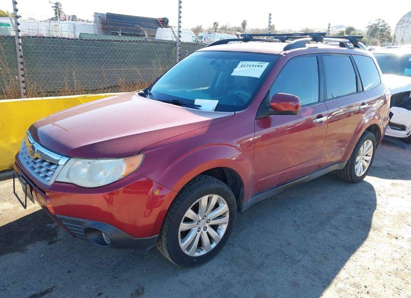 Photo 2 of 2011 Subaru Forester 2.5X LIMITED (VIN JF2SHAEC1BH775391)