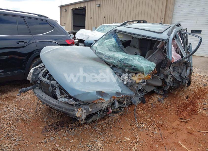 Photo 2 of 2013 Subaru Forester 2.5X LIMITED (VIN JF2SHAEC1DH427156)