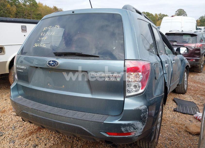 Photo 4 of 2013 Subaru Forester 2.5X LIMITED (VIN JF2SHAEC1DH427156)