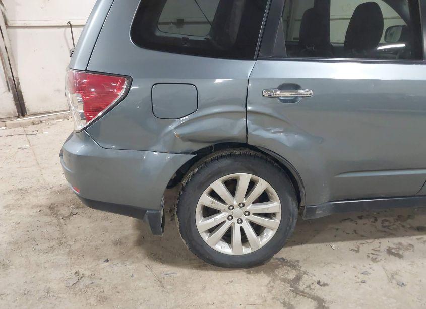 Photo 6 of 2013 Subaru Forester 2.5X LIMITED (VIN JF2SHAEC1DH429425)