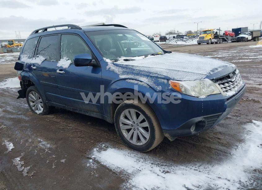 2013 Subaru Forester 2.5X LIMITED (VIN JF2SHAEC1DH430686) main photo