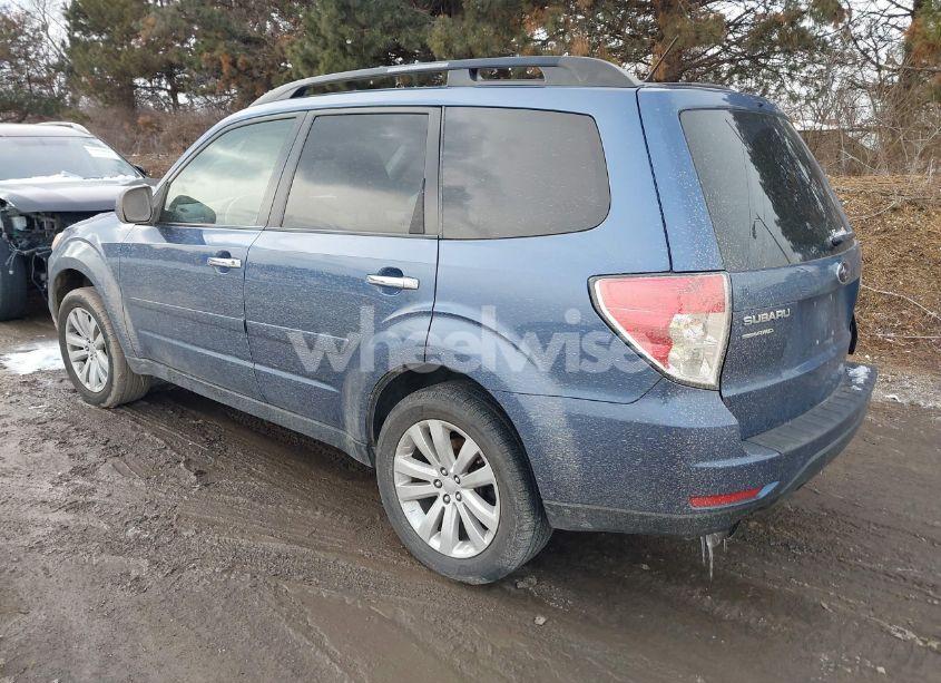 Photo 3 of 2013 Subaru Forester 2.5X LIMITED (VIN JF2SHAEC1DH430686)