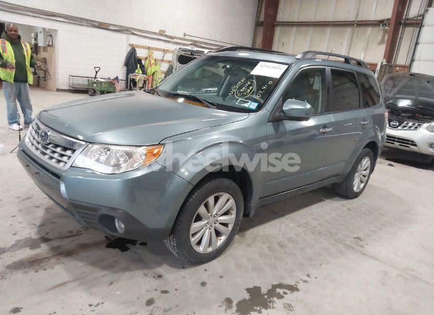 Photo 2 of 2011 Subaru Forester 2.5X LIMITED (VIN JF2SHAEC2BH759071)