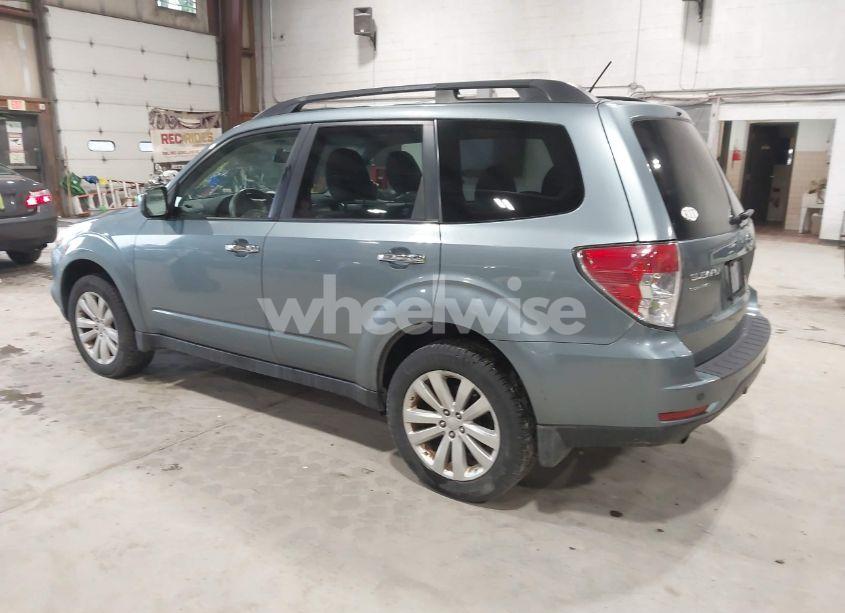 Photo 3 of 2011 Subaru Forester 2.5X LIMITED (VIN JF2SHAEC2BH759071)