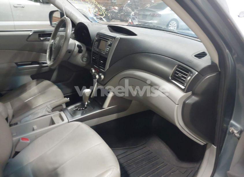 Photo 5 of 2011 Subaru Forester 2.5X LIMITED (VIN JF2SHAEC2BH759071)