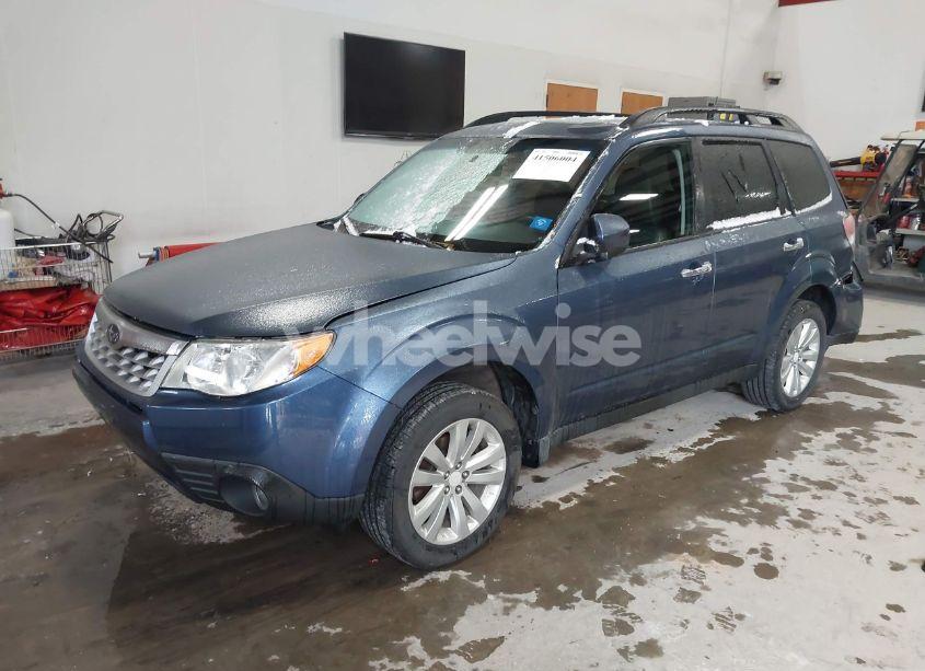 Photo 2 of 2011 Subaru Forester 2.5X LIMITED (VIN JF2SHAEC2BH775478)