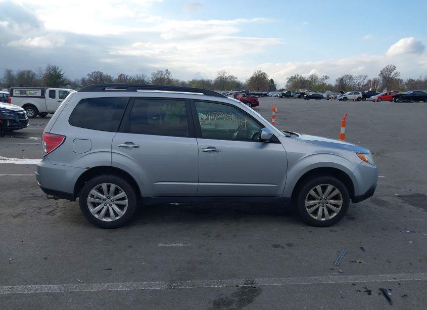 Photo 13 of 2013 Subaru Forester 2.5X LIMITED (VIN JF2SHAEC2DH431698)