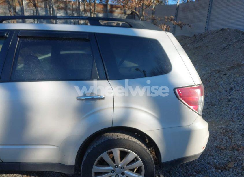 Photo 13 of 2013 Subaru Forester 2.5X LIMITED (VIN JF2SHAEC2DH440885)