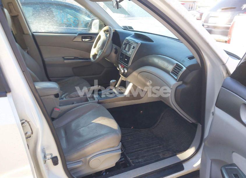 Photo 5 of 2013 Subaru Forester 2.5X LIMITED (VIN JF2SHAEC2DH440885)